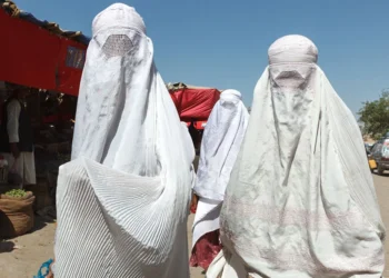 Αφγανές θάφτηκαν ζωντανές σε σεισμό γιατί φοβούνταν να βγουν από το σπίτι χωρίς χιτζάμπ