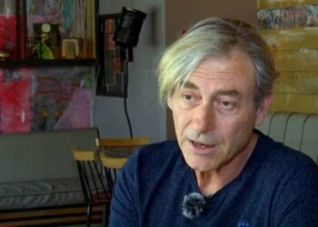 Ώρες αγωνίας για τον αγαπημένο ηθοποιό Αίαντα Μανθόπουλο – Δίνει μάχη για τη ζωή του