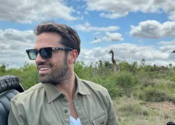 Κωνσταντίνος Αργυρός: Με τον Αχιλλέα Μπέο στη Νότια Αφρική – Ήχησε το «Ελπίδα» σε ελληνικό σχολείο