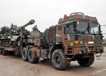 Ωρωπός: Αρματοφόρο που συμμετείχε στον «Παρμενίωνα» παρέσυρε και σκότωσε 70χρονη