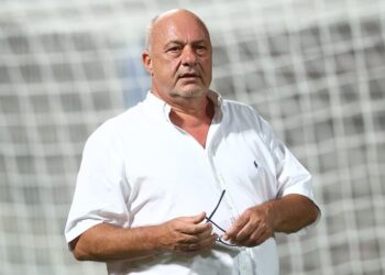 Αν ο Αλκίνοος Ιωαννίδης γράψει ένα τραγούδι για μένα, θα τον συγχωρήσω κι αυτόν