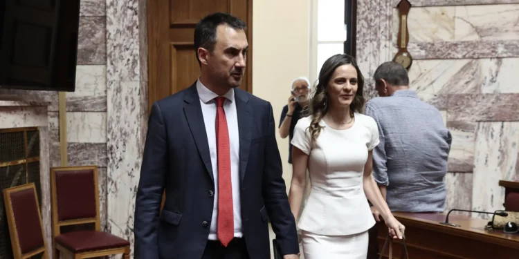 Παρέμβαση Αχτσιόγλου, Χαρίτση, Ηλιόπουλου: «Ο ΣΥΡΙΖΑ είναι σε διάλυση!» Συνεδριάζει εκτάκτως την Πέμπτη η ΠΓ