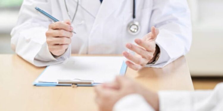 Μαιευτήρας χρησιμοποιούσε το σπέρμα του σε εξωσωματικές – Γονιμοποίησε τουλάχιστον 94 ασθενείς