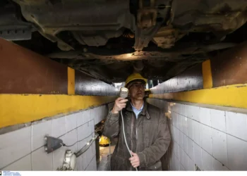 Βόλος: Ουρές στα συνεργεία για επισκευή αυτοκινήτων που πλημμύρισαν στην κακοκαιρία