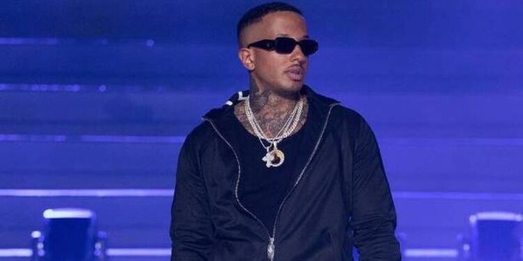 Light για Ανδρέα Μικρούτσικο: «Θα έρθουν με τα πι και τις μαγκούρες στο επόμενό μου live»