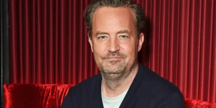 Μάθιου Πέρι: Πέθανε σε ηλικία 54 ετών ο αγαπημένος «Τσάντλερ» από τα «Φιλαράκια»