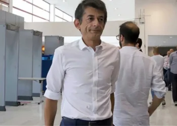 ΣΥΡΙΖΑ: «Πανηγυρίζει» ο Καρανίκας για τις διαγραφές: «Επιτέλους τέλος!»