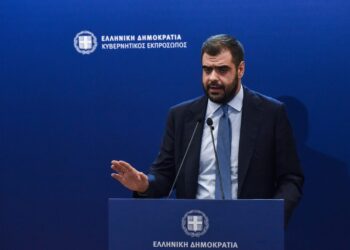 Μαρινάκης για Κασσελάκη: Κάνει πολιτική με γαλότσες και φτυάρια