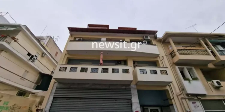 Θεσσαλονίκη: «Εγώ τη σκότωσα» ομολόγησε ο παιδοκτόνος – Γιατί έπνιξε την κόρη του με τα ίδια του τα χέρια