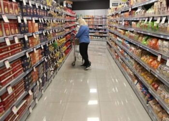 Πιο φθηνή η ελληνική φέτα στο Βερολίνο από τα Κάτω Πατήσια