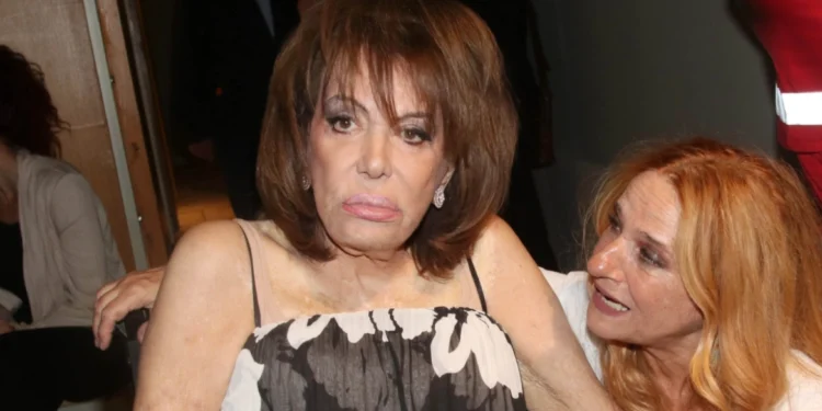 Μαίρη Χρονοπούλου: Σε κώμα η ηθοποιός – Εξαιρετικά κρίσιμη η κατάστασή της