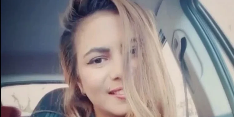 Θρίλερ με τον θάνατο της 24χρονης που βρέθηκε νεκρή στο μπάνιο -«Έπαθε ηλεκτροπληξία», λέει ο 56χρονος σύντροφός της