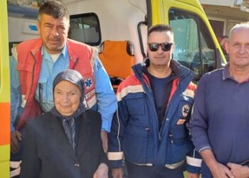 Δωρεά ασθενοφόρου: Ο πρωθυπουργός επικοινώνησε με την αγρότισσα και την ευχαρίστησε