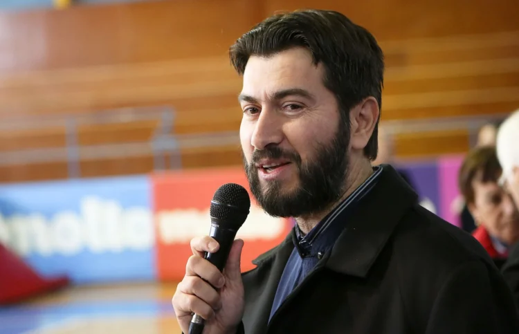 Ο πατέρας Αντώνιος ετοιμάζει μηνύσεις – Τι αναφέρει για την πλαστή επιστολή της μητέρας του 16χρονου