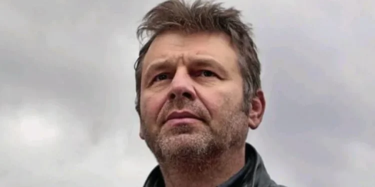 Άγρια επίθεση Γκλέτσου σε Άδωνι για τα Τέμπη: «Ζω για να σε δω φυλακή»