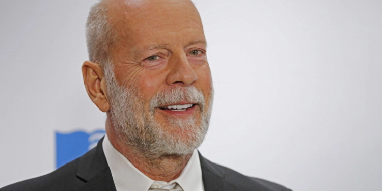 Κρίσιμες οι επόμενες ημέρες για τον Μπρους Γουίλις – Ραγδαία επιδείνωση της υγείας του