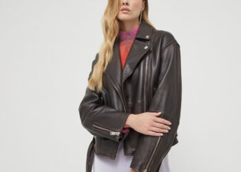 Η δύναμη της capsule wardrobe – πώς να δημιουργήσετε αξέχαστο στυλ