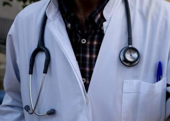 Γιατρός στην Καβάλα έσωσε παιδί από πνιγμό και του έστειλαν πρόστιμο επειδή δεν πλήρωσε διόδια