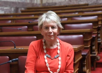 Έλενα Ακρίτα: Δημοσίευσε τη μηνιαία αποζημίωσή της από τη Βουλή – «Αυτός ο μισθός αντιστοιχεί σε 7 υπαλλήλους»