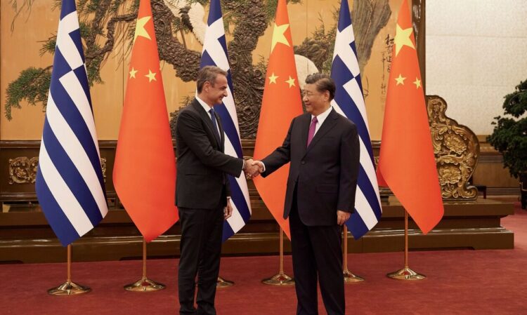 Ο Μητσοτάκης συναντήθηκε με τον Τζινπίνγκ- Συμφωνία αεροπορικών συνδέσεων Ελλάδας – Κίνας