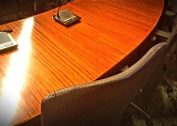 Εκλεγμένοι δημοτικοί σύμβουλοι με… οφειλές – Λαμβάνουν «ραβασάκια» για να μη χάσουν τη θέση τους