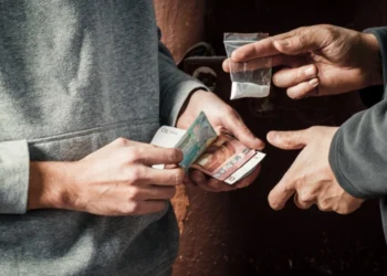 Ο «Yeyo», ο «Lori» και ο «Αντρίκος»: Ποια είναι η συμμορία που έδωσε ναρκωτικά στη 16χρονη και την έστειλε στη ΜΕΘ