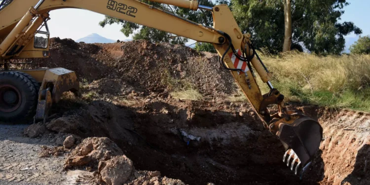 Αχαΐα: Νεκρός 50χρονος εργάτης – Θάφτηκε ζωντανός κάτω από τόνους χώμα