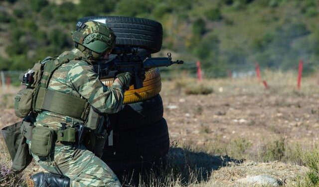 Ο Ελληνικός Στρατός αλλάζει… εμφάνιση (Εικόνες)