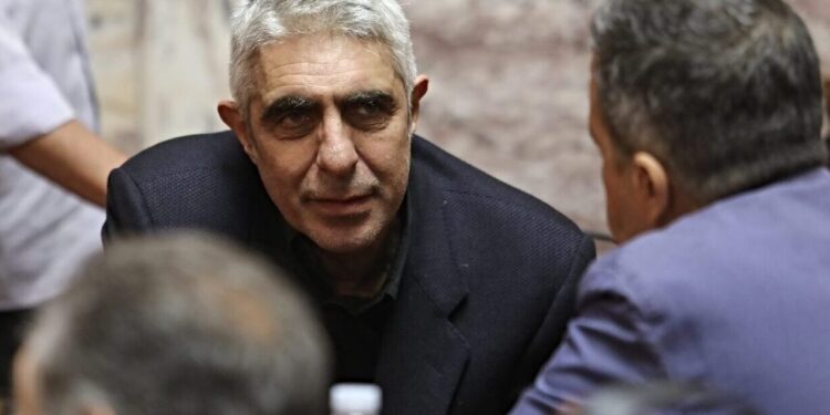 Τσίπρας σε Αχτσιόγλου: Ένα κόμμα δεν είναι ξενοδοχείο, μένω μέχρι να φύγω – Αυτά τελειώνουν τώρα