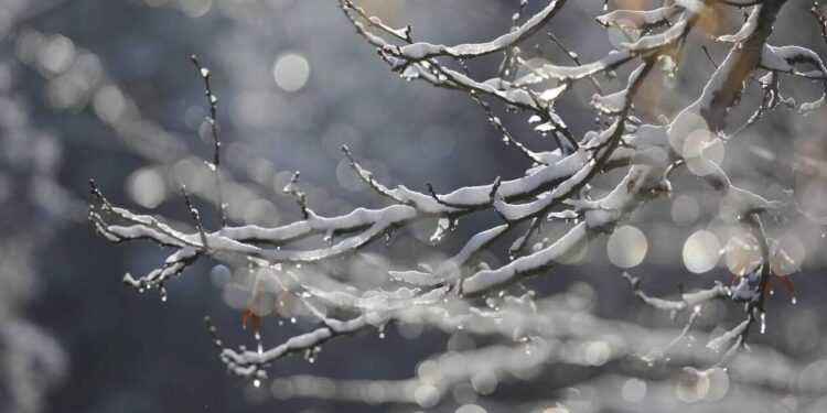 Καιρός: Έκτακτο δελτίο επιδείνωσης της ΕΜΥ – Έρχονται ψύχος και χιόνια