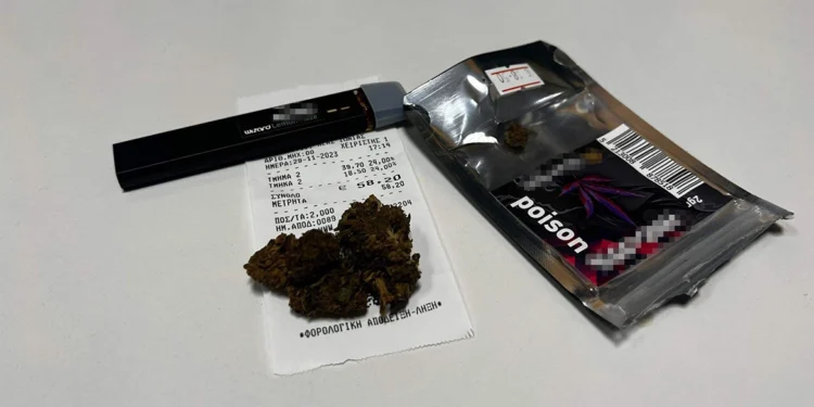 Σε περίπτερα και μίνι μάρκετ πωλούνται ελεύθερα ακόμη και σε ανήλικους στικ κάνναβης