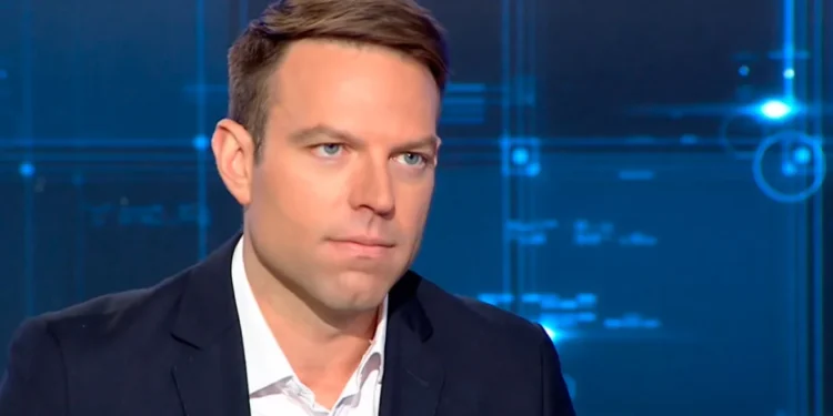 Στέφανος Κασσελάκης: Το άνοιγμα δια της… αποστασίας στην Αχτσιόγλου, η αγάπη στον Τσίπρα και το «ναι» στον φράχτη