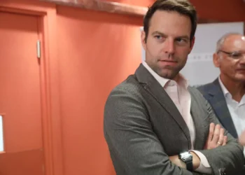 Ο Στέφανος Κασσελάκης απαντά στην Ομπρέλα: Δεν θα κάνουμε πίσω, γελάει καλύτερα όποιος γελάει τελευταίος