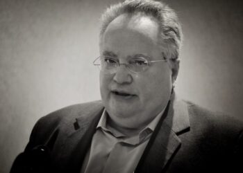 «Βόμβα» Κοτζιά για τα εθνικά θέματα στα οποία καταγγέλει παρεμβάσεις επιχειρηματιών