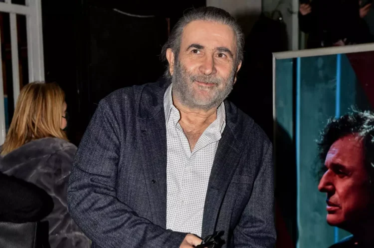 Λάκης Λαζόπουλος για Γιώργο Λιάγκα: Έχει καθημερινή ωριαία προβολή στον Κασσελάκη και τον κυνηγά με μία κάμερα