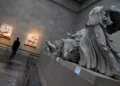 Γλυπτά του Παρθενώνα: Το Βρετανικό Μουσείο «αδειάζει» τον Σούνακ – «Συνεχίζονται οι συζητήσεις με την Αθήνα»