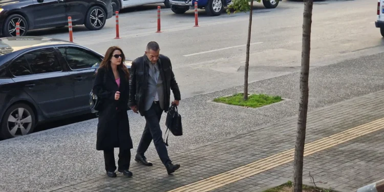 Στον ανακριτή η Γεωργία Μπίκα για την υπόθεση αρπαγής που κατηγορείται – «Βρέθηκε την λάθος ώρα, σε λάθος τόπο», λέει ο δικηγόρος της