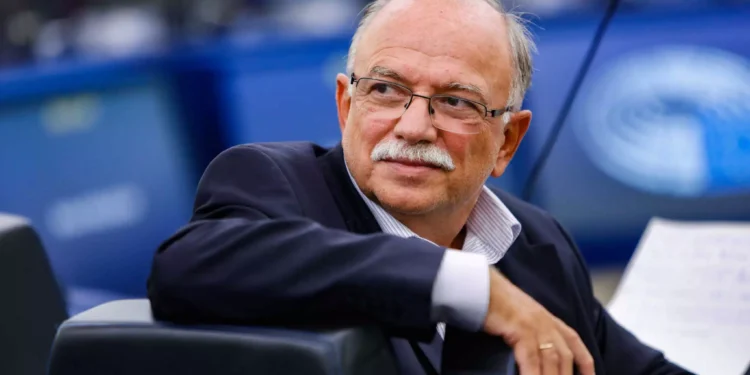 ΣΥΡΙΖΑ: Αποχώρησε και ο Δημήτρης Παπαδημούλης