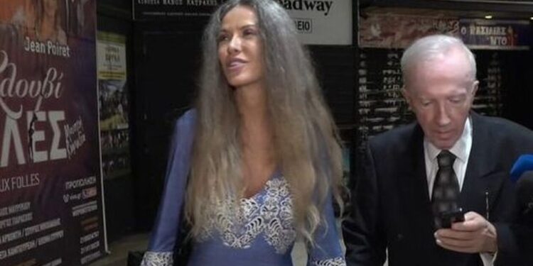 Κωνσταντίνος Πλεύρης: Το ρομαντικό δώρο που έκανε στην Τζώρτζια Σιακαβάρα για την πρεμιέρα της