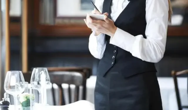 Σέρρες: Αγγελία Εργασίας – Ζητούνται άτομα για εργασία ως σερβιτόροι