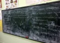 Χανιά: Τραυματίστηκε καθηγήτρια όταν καταπλακώθηκε από πίνακα στο σχολείο που έκανε μάθημα