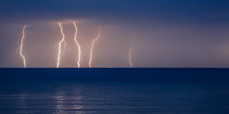 Η κακοκαιρία «Π» θα σαρώσει τη χώρα με καταιγίδες και χαλάζι από σήμερα -10 περιοχές «στα κόκκινα»