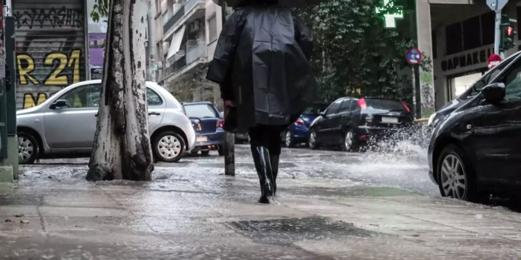 Καιρός: Έρχονται ισχυρές βροχές και καταιγίδες απόψε – Έκτακτο δελτίο από την ΕΜΥ
