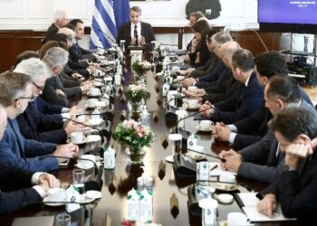 Η επικοινωνία στην εξουσία με αριθμούς: 2.249 απασχολεί η κυβέρνηση για… επικοινωνία
