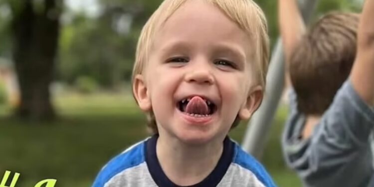 Μπέιμπι σίτερ 12 ετών ξυλοκόπησε τρίχρονο – «Τον χτύπησε με μια ζώνη και τον πέταξε στο κρεβάτι»