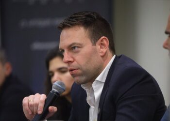 Κασσελάκης για φρεγάτα: Επιχείρηση στο πλαίσιο πρωτοβουλίας «προθύμων» και όχι διεθνούς οργανισμού