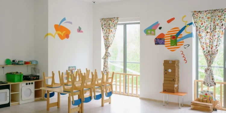 Καταγγελία για «νηπιαγωγείο-κολαστήριο» στην Αττική: Σπρώχνουν παιδιά και τους τραβάνε τα μαλλιά