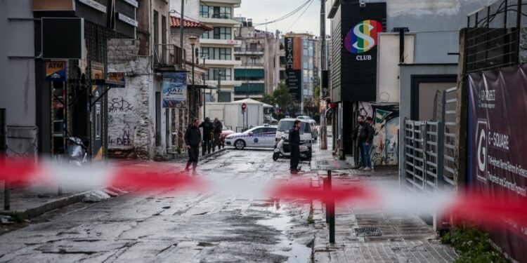 «Η σφαίρα πέρασε από το αυτί και βγήκε από το μάγουλο» – Συγκλονίζουν συγγενείς των τραυματιών της επίθεσης στο Γκάζι