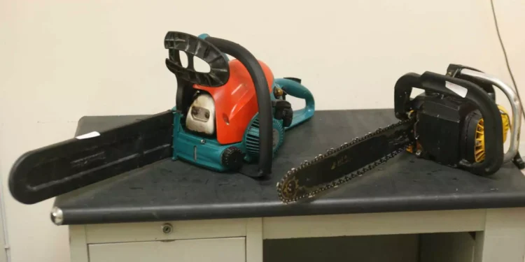 Κρήτη: Ανατριχιαστικός τραυματισμός αγρότη από αλυσοπρίονο στην Ιεράπετρα