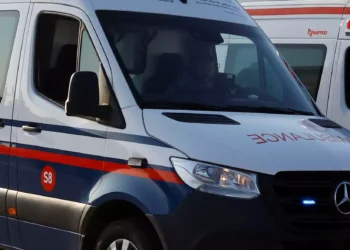 Ηράκλειο: Συνελήφθη αστυνομικός που εργαζόταν παράνομα ως οδηγός ασθενοφόρου